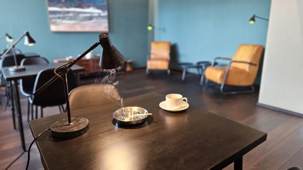 Guggach Smoker Lounge Cigarette and coffee